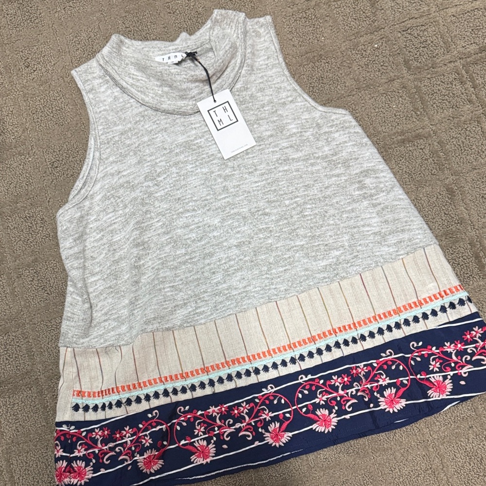 THML Heather Gray Sleeveless Knit Tank with Floral Embroidery Border